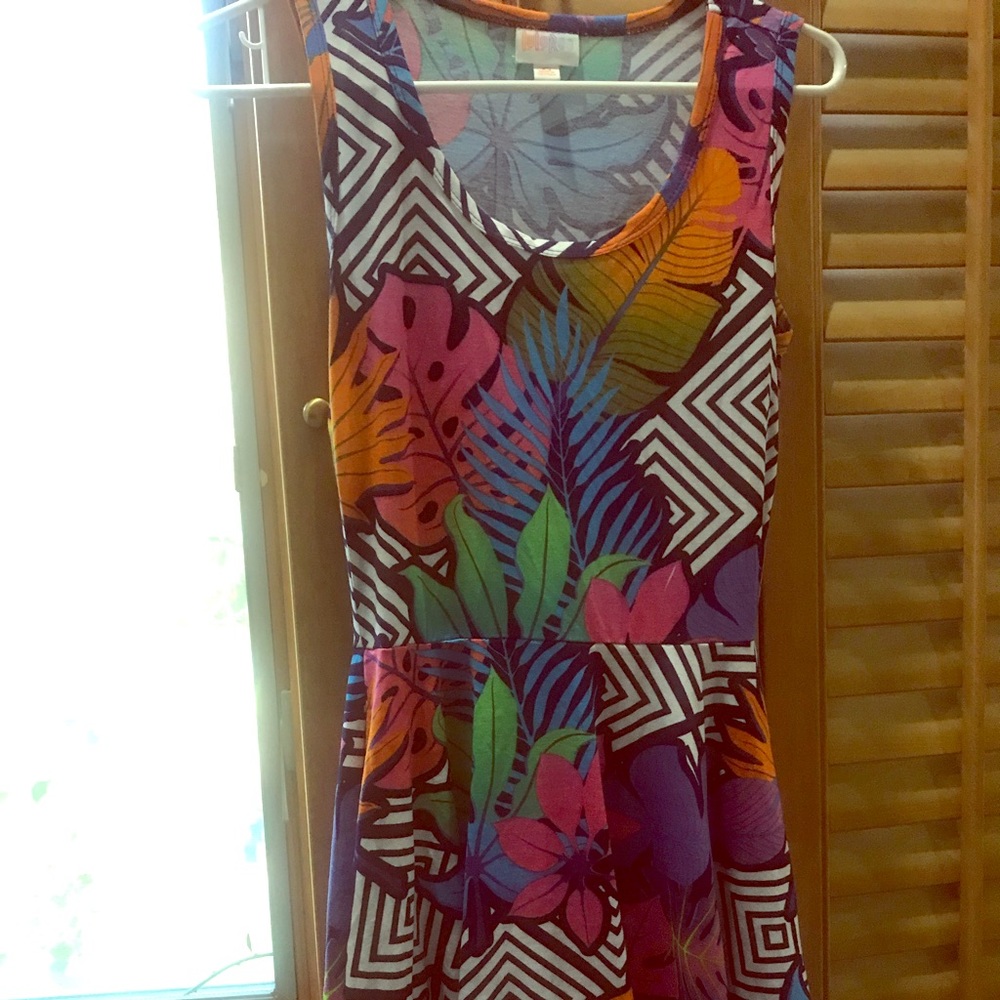 LuLaRoe Nikki